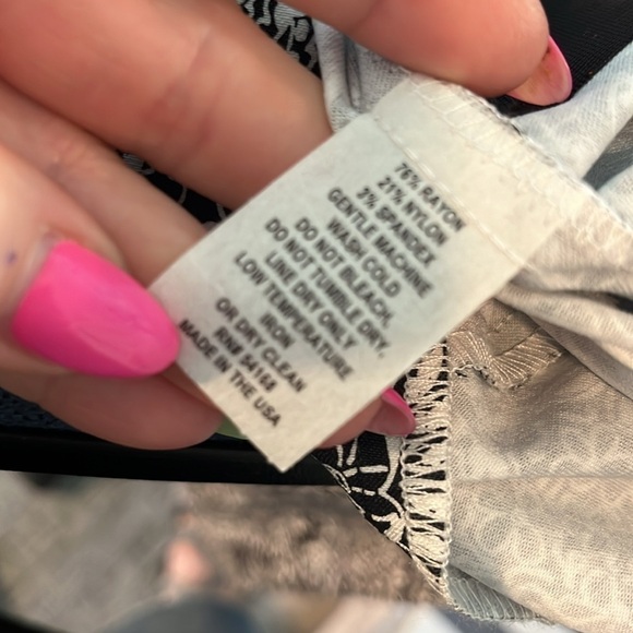 Elliott Lauren Ankle Pants Bohemian Lace Paisley Black & White Stretch Size 4 - Picture 8 of 8